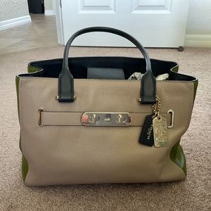 Coach swagger colorblock satchel-stone leather